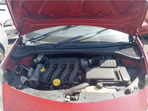 Renault Clio AUTOMATIC 1.6   2011  — image 6