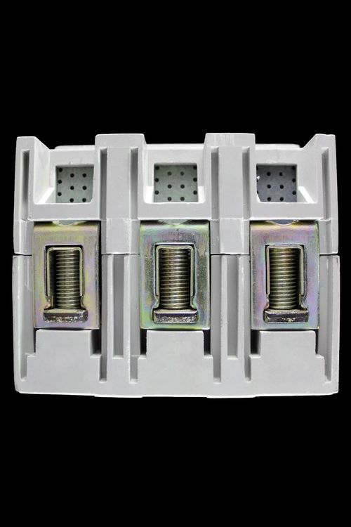 DORMAN SMITH 100 AMP 25kA TRIPLE POLE MCCB LOADLINE TYPE AA WHITE — image 5