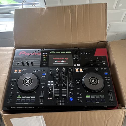 Pioneer DJ XDJ-RR 2-Channel 2-Deck DJ Controller Built-in Mixer Beat FX Black — image 2