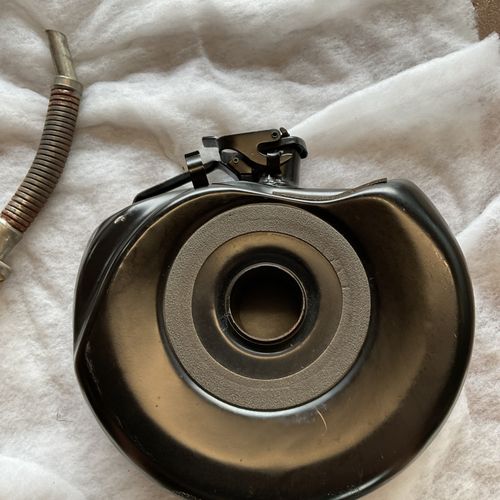 RARE 9L BMW E12 E24 E28 E30 E31 E32 Spare Wheel Fuel Petrol Jerry Can BELLINO — image 8