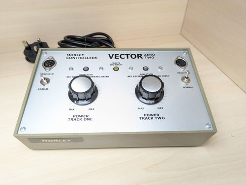 Morley Vector Zero Two Twin Track Railway Controller  2 Handhelds OO HO Tested — image 11
