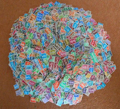 1.26 kg GB British Machin definitive stamps off paper. + larger head & Regionals