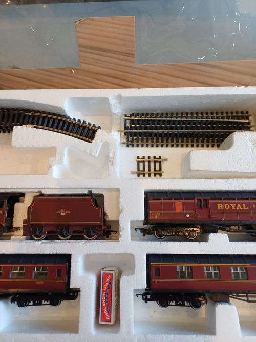 Hornby R758 Night Mail Express Train Set OO Gauge Boxed INCOMPLETE REF BD — image 4