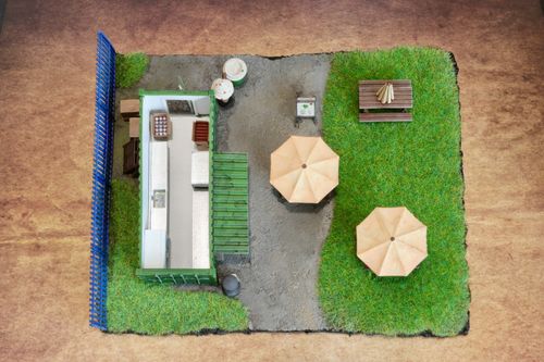 Container Based Cafe Scene Set OO GAUGE 1:76 Model Railway Scenery Decoration — image 7