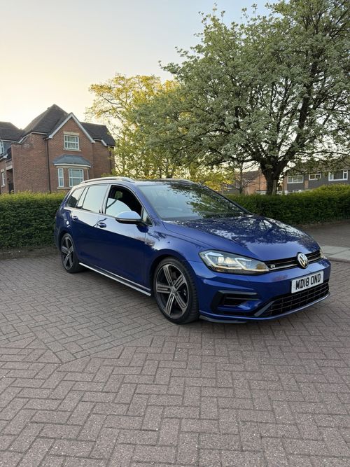 2018 Volkswagen Golf R Estate — image 3