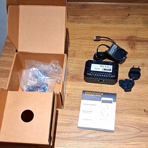 Domotz Box B-12 Ethernet Smart Home Device RJ-45 USB Micro-USB w/ Adapter