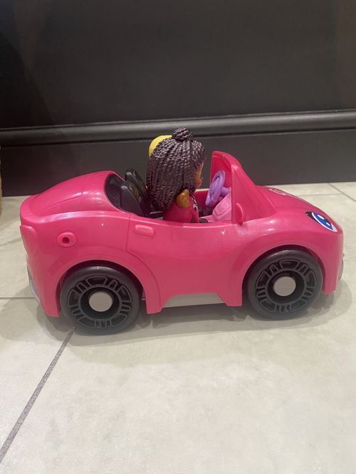 Fisher price Little People Barbie Convertible Pink Car & 2 Figures With Sounds — image 4