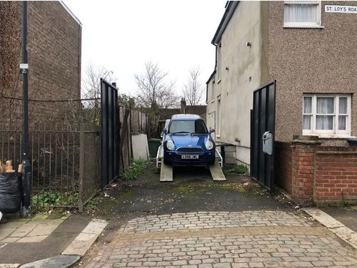 Freehold Workshop Garage Tottenham N17 6UE Class E Light Industrial Unit & yard — image 1