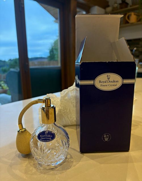 Royal Doulton Fine Crystal Cut Glass Perfume Atomiser Bulb Sprayer with Box