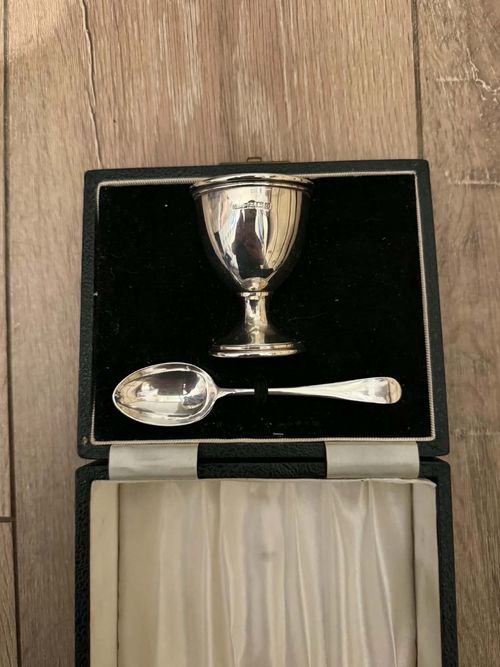 Christening Silverware Egg Cup & Spoon Set in Presentation Box 50grms . — image 2
