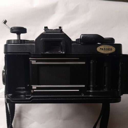 Chinon CE-4s Black 35mm SLR Film Camera with 50mm f/1.7 Lens SPARES OR REPAIR. — image 10