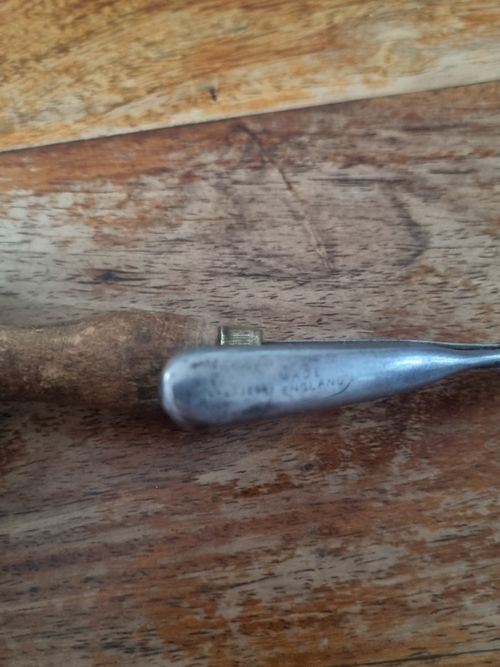 VINTAGE BROWNS PATENT BODGER RAG RUG TOOL LATCH HOOK FOR RUG MAKING OLD  TOOLS — image 12