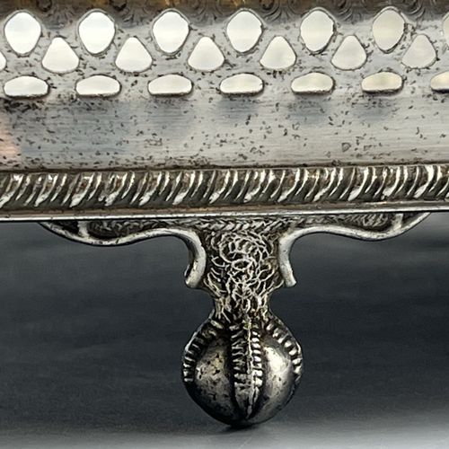 Vintage Silver Plated Gallery Serving Tray Claw Feet Cocktail Tea Handles Footed — image 3
