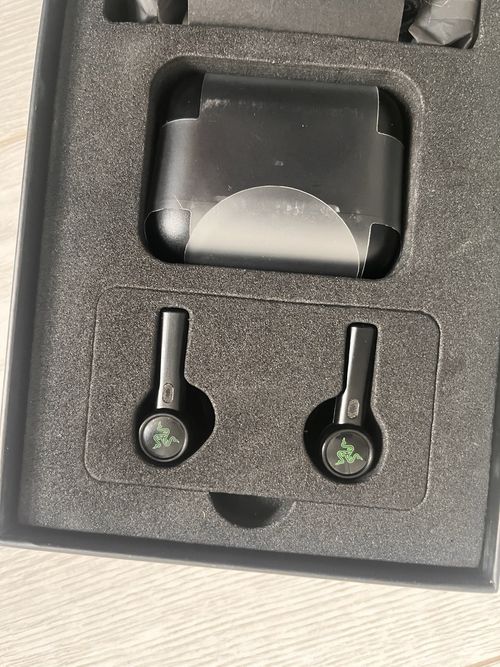 Razer Hammerhead True Wireless Pro Bluetooth Gaming Earbuds — image 5