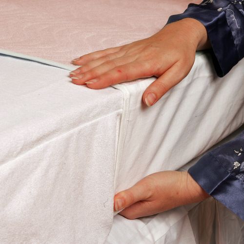 2 x Incontinence Washable Bed Pads With Tucks 85 x 90cm - Reusable (Twin pack) — image 5
