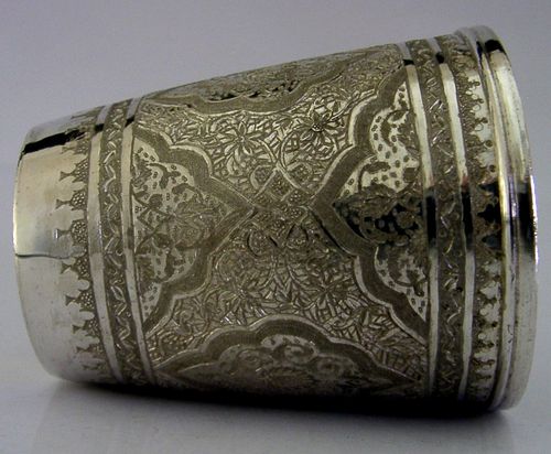 84g PERSIAN SOLID SILVER BEAKER CUP c1940 MIDDLE EASTERN ANTIQUE BARWARE — image 3