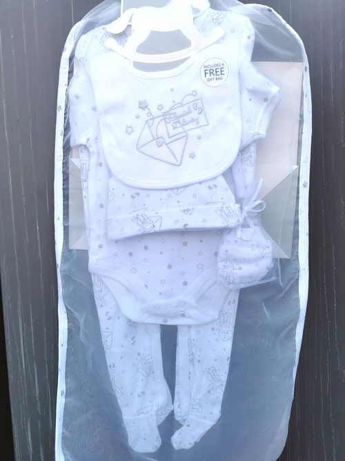 Baby Unisex Layette Clothing Gift Set 'Special Delivery' 6 Piece NB 0-3 3-6M — image 1