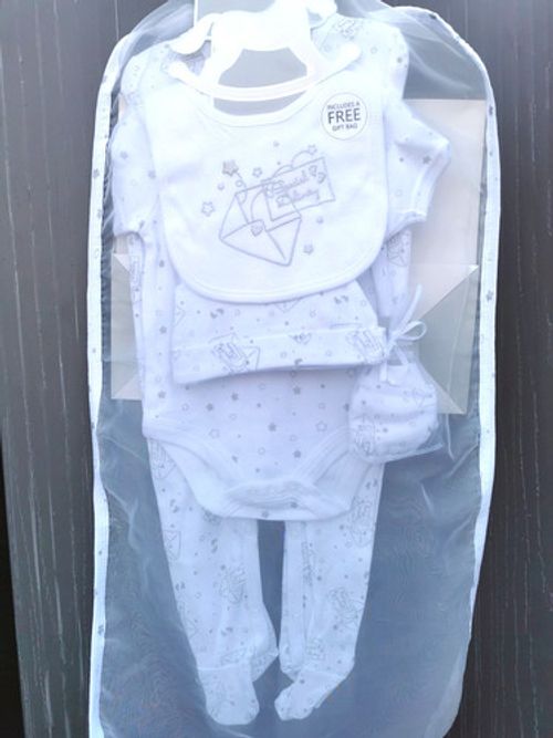 Baby Unisex Layette Clothing Gift Set 'Special Delivery' 6 Piece NB 0-3 3-6M