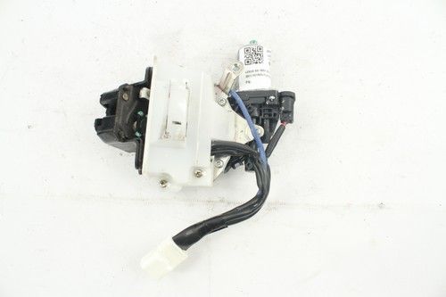 Lexus RX400h 2005-2008 Bootlid Lock Mech 