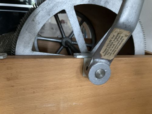 David Barnett Vintage wood Drum Carder Hand Crank wool fibre processing machine  — image 7