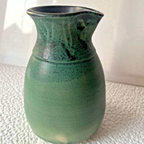 Vintage Decorative Ceramic Vase Jar Glazed Finish Molded Leaf Pattern Rare — image 5