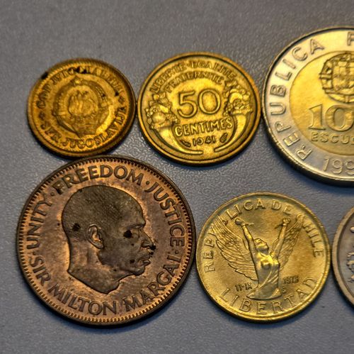 10 Different World Coins – Excellent/Very Good Condition (A1) — image 6