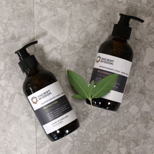 Mandarin & Ginger Hand & Body Wash 250ml — image 2