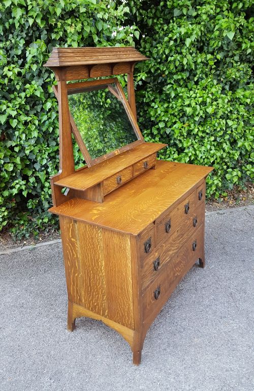 LIBERTY STYLE ARTS & CRAFTS SOLID OAK DRESSING TABLE — image 22