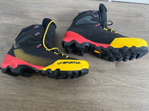 La Sportiva Aequilibrium ST GTX Mountaineering Boots UK 10.5 — image 1