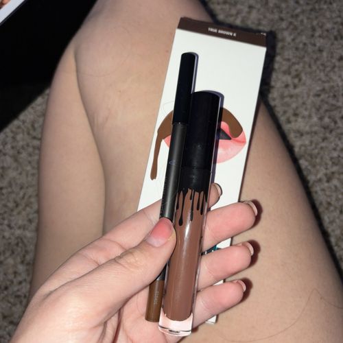 King Kylie PR Box Full Collection — image 12