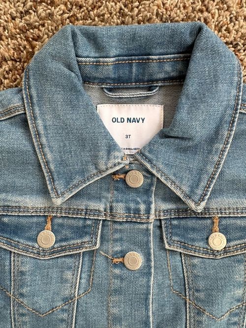 NWT Old Navy Jean Jacket Toddler Size 3T Medium Wash — image 6