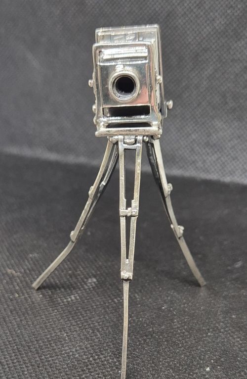 Miniature solid silver vintage  Tripod Camera 925 arezzo italy curio — image 2