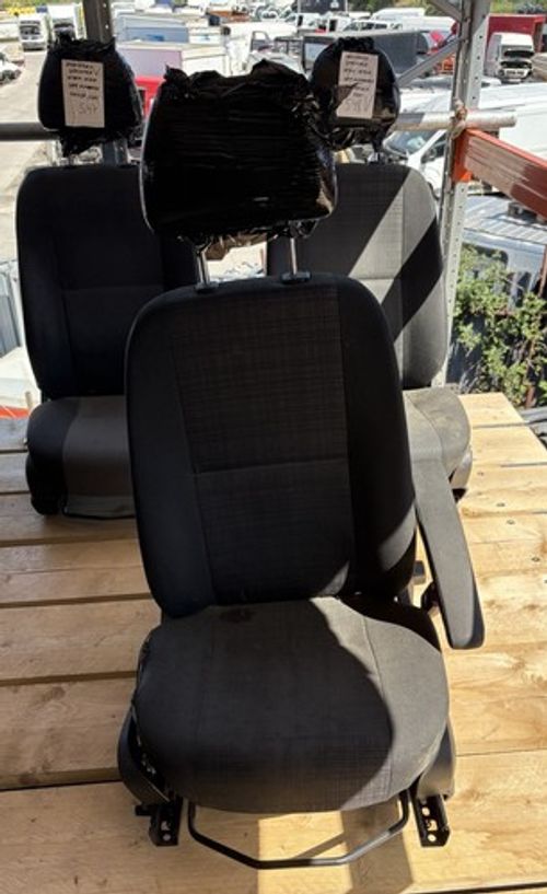 Mercedes Sprinter W906 2006 2018 Front Seat Right Driver Side BREAKING S49