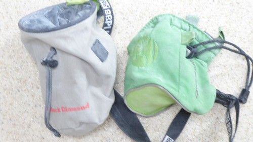 2 used chalk bags + 1 belt by Black diamond and  Quechua............