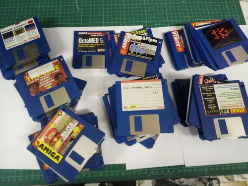 Floppy Disk 3.5" Bundle Used x 50 - Mostly Amiga Disks — image 4