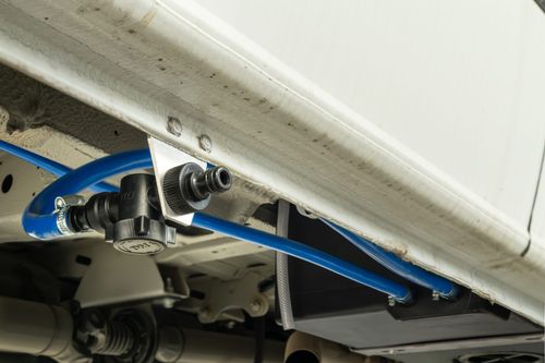 92 LITRE WATER TANK (SPRINTER & VW CRAFTER 06-17) WITH FRESH WATER KIT — image 6