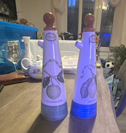 Ceramic Oil & Vinegar Dispenser Set 2pc Pear Design with Stoppers 0.5L