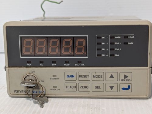 Keyence VG-301 CCD Laser Micrometer Amplifier Unit, 24VDC, with key - Free Ship — image 1