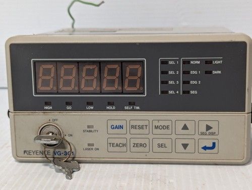 Keyence VG-301 CCD Laser Micrometer Amplifier Unit, 24VDC, with key - Free Ship