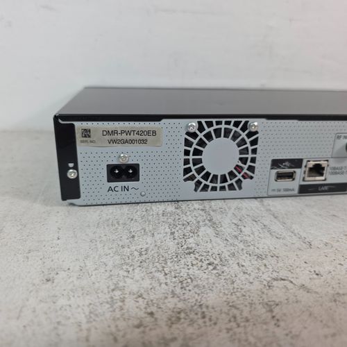 Panasonic Blu-ray HDD Recorder DMR-PWT420 Multi Region Freeview+ HD Tested — image 10
