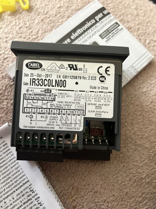 Carel IR33C0LN00 Temperature Controller New Unused — image 4
