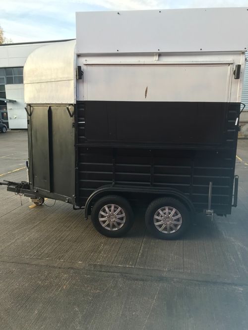 Bespoke catering trailer — image 6