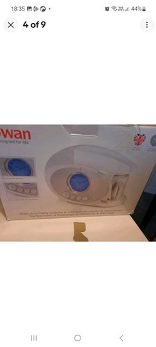 Swan STM200N Teasmade LCD Analogue Clock Light Rapid Boil and Alarm 850W White