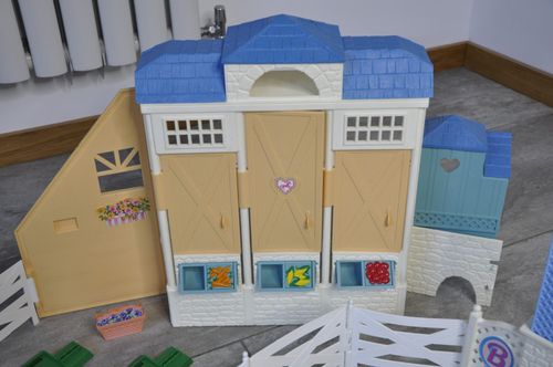 Vintage Barbie Stable Paddock Obstacles Horse Accessories Playset Job Lot Bundle — image 6