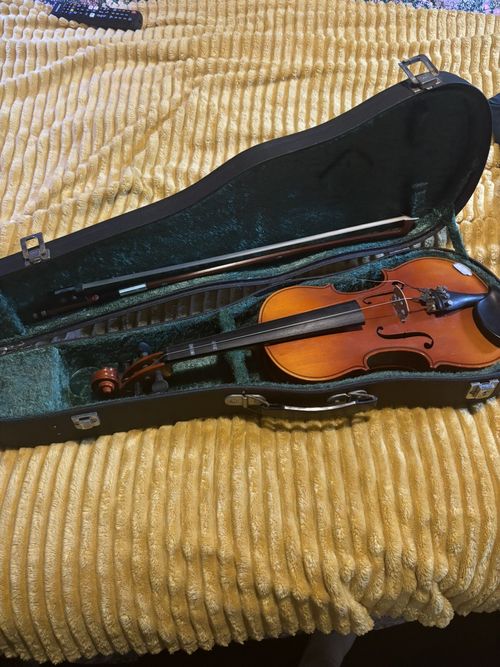Suzuki 220 Violin — image 1