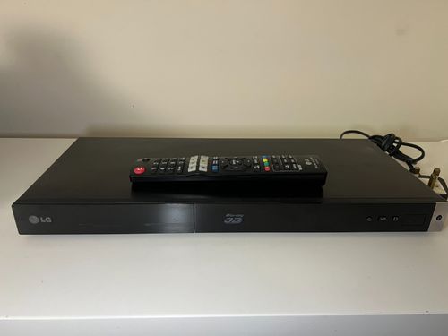 LG BP520 3D Blu Ray player DVD MULTI REGION 1-6 Blu Ray region 2 HD DivX — image 1