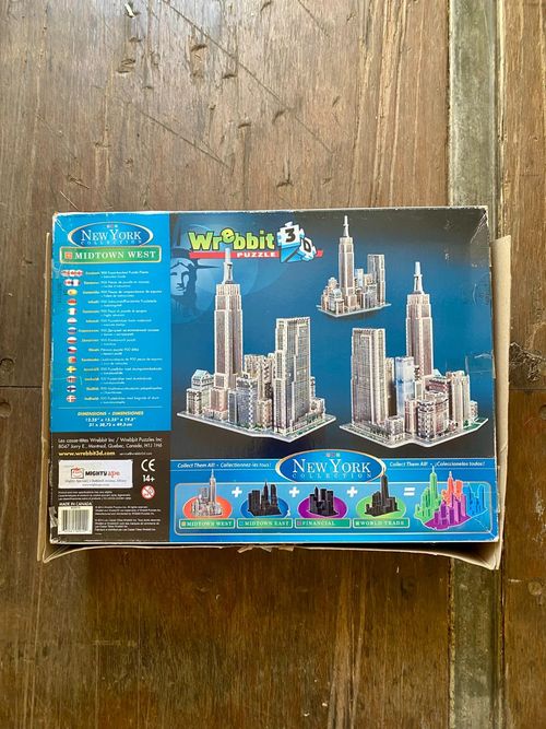 Wrebbit 3D New York Collection – Midtown West – 900 Piece Puzzle – Complete & Bo — image 2