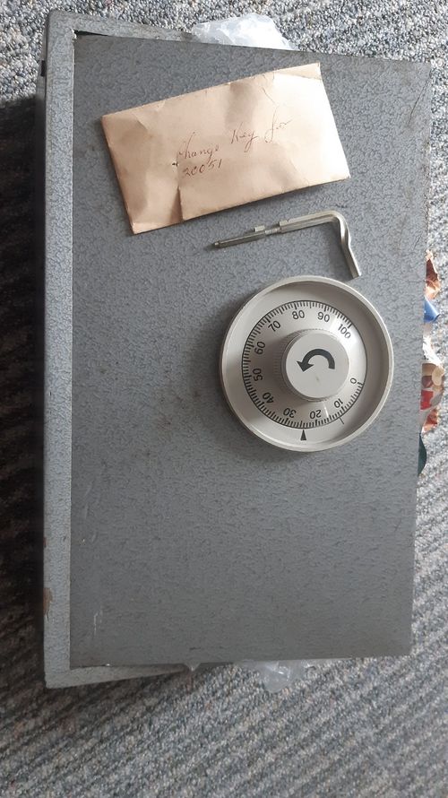 Chubb Wall Safe PLUS FREE  Key to Change Combination Code  - OPENED — image 1