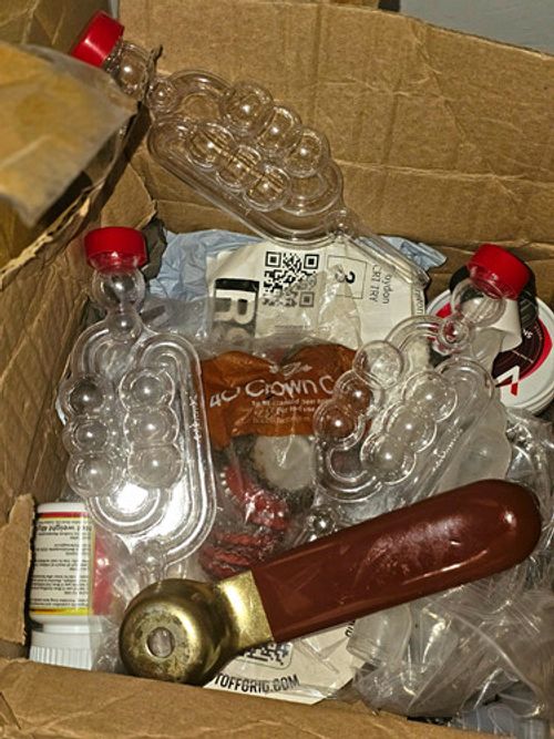 Home Brewing Kit.  Everything Needed To  Brew Your Own Cider Inc Bottles