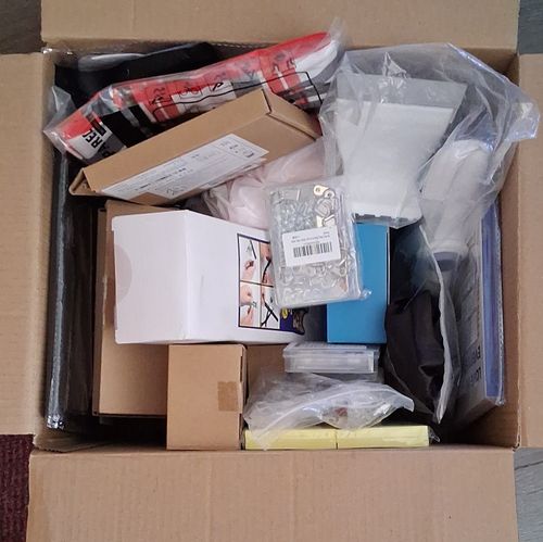 Mixed Wholesale Job Lot Assorted Items & Accessories in Box (As Pictured) — image 1